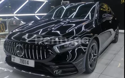 Mercedes Classe A 220 AMG (Noir), 2021 &agrave; louer &agrave; Duba&iuml;