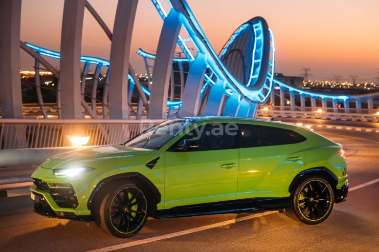 Lamborghini Urus Capsule (Gr&uuml;n), 2021  zur Miete in Dubai