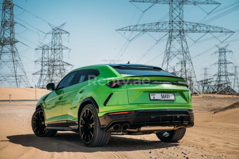 Lamborghini Urus Capsule (Gr&uuml;n), 2021  zur Miete in Dubai