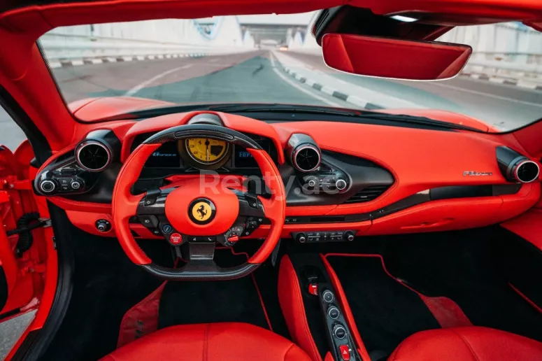 إيجار فيراري F8 تريبوتو سبايدر (أحمر), 2020 في دبي