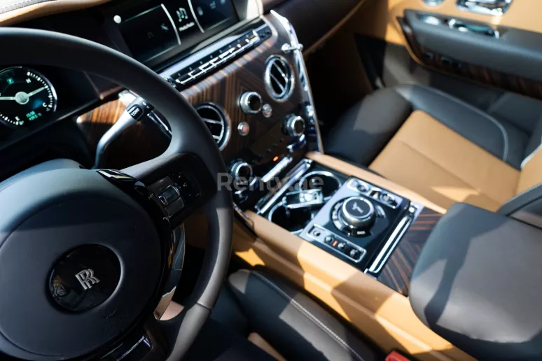 Rolls Royce Cullinan (Grey), 2021 for rent in Dubai