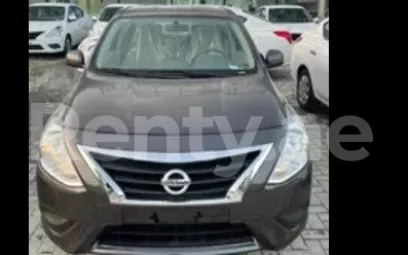 Nissan Sunny (Grau), 2022 zur Miete in Dubai