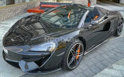 McLaren 570S Spyder (Schwarz), 2018 zur Miete in Dubai