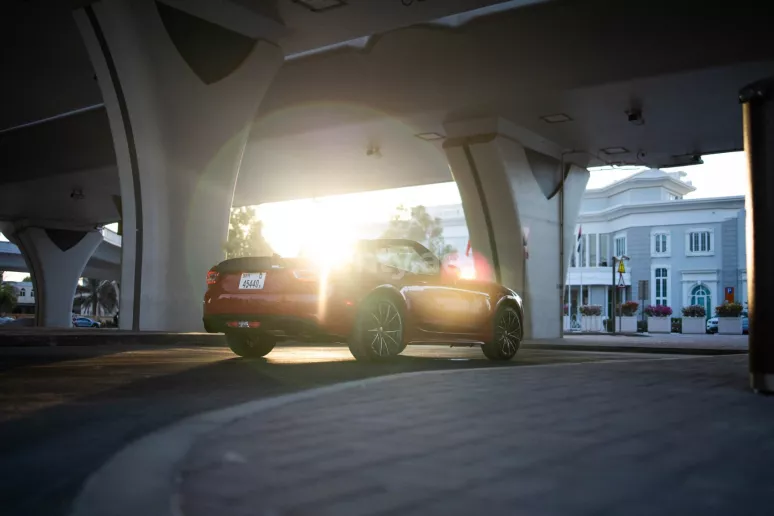 إيجار فيات أبارث 124 سبايدر (أحمر), 2019 في دبي