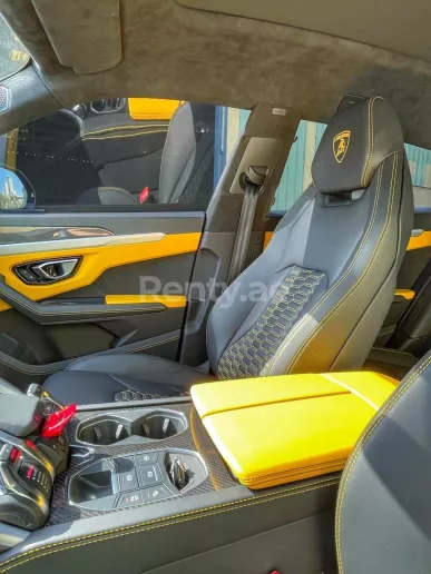 Lamborghini Urus (Black), 2021 for rent in Dubai