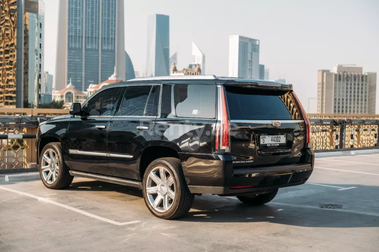 Cadillac Escalade (Noir), 2021 &agrave; louer &agrave; Duba&iuml;