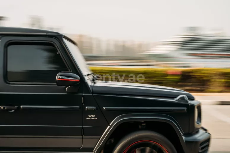 إيجار مرسيدس كلاس G (أسود), 2019 في دبي