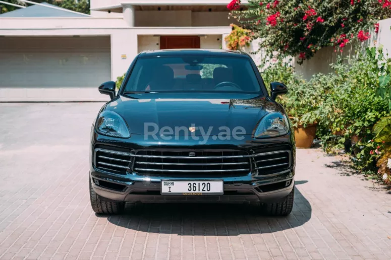 Porsche Cayenne (Noir), 2019 &agrave; louer &agrave; Duba&iuml;