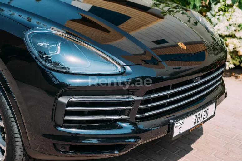 Porsche Cayenne (Noir), 2019 &agrave; louer &agrave; Duba&iuml;