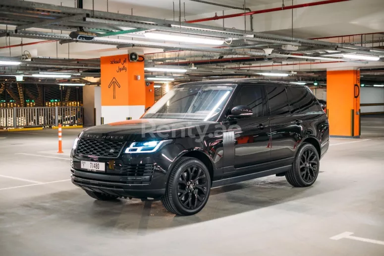 Range Rover Vogue (Nero), 2019 in affitto a Dubai