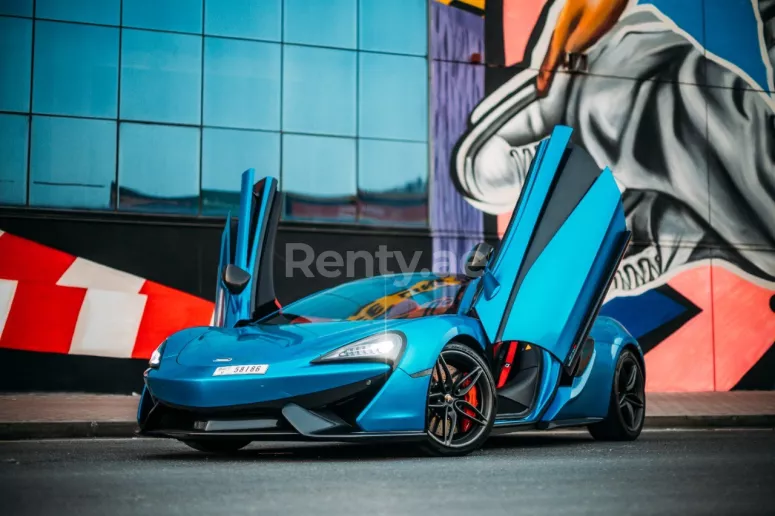 McLaren 570S Spyder (Blau), 2018  zur Miete in Dubai