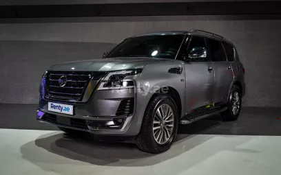 在迪拜 租 日产巡逻队 Platinum V8 (灰色), 2019