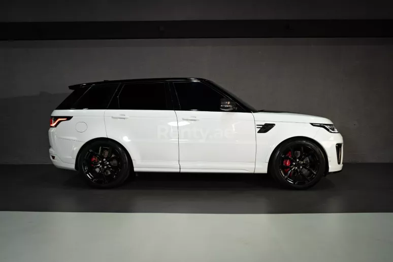 Range Rover Sport SVR (Bianca), 2019 in affitto a Dubai