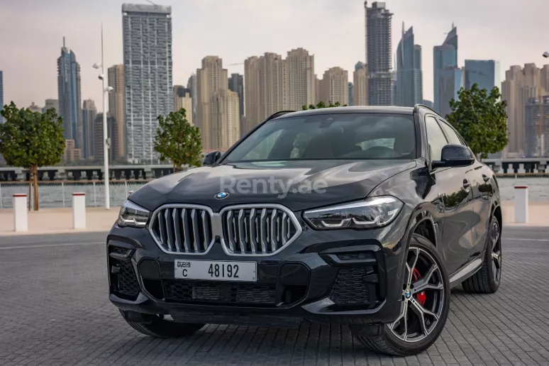 BMW X6 (Nero), 2022 in affitto a Dubai