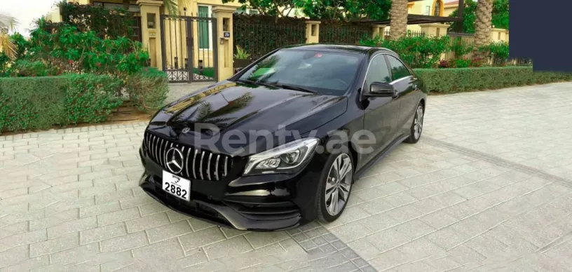 Mercedes CLA (Черный), 2019 для аренды в Дубай