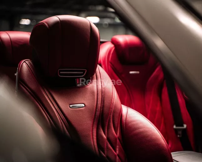 Dubai'de kiralık Mercedes S63 (Beyaz), 2018