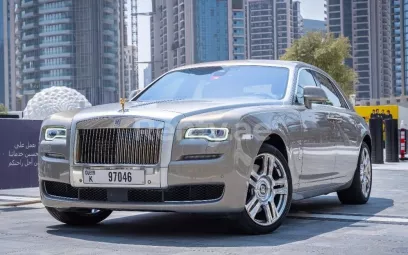 Dubai'de kiralık Rolls Royce Ghost (Gri), 2019