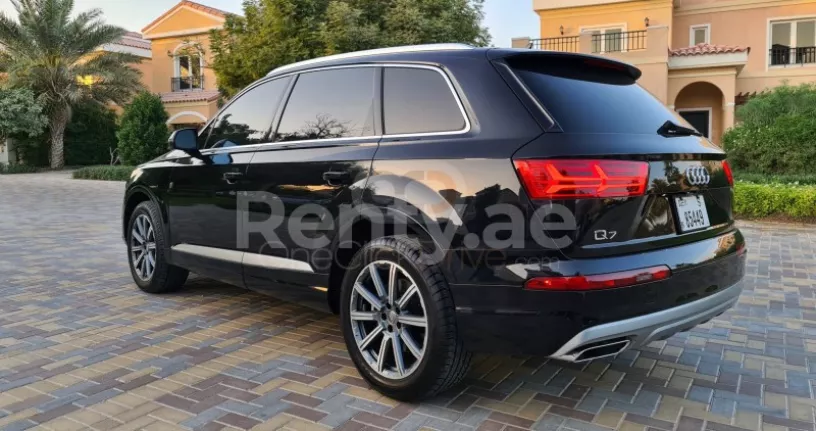 Audi Q7 (Noir), 2019 &agrave; louer &agrave; Duba&iuml;