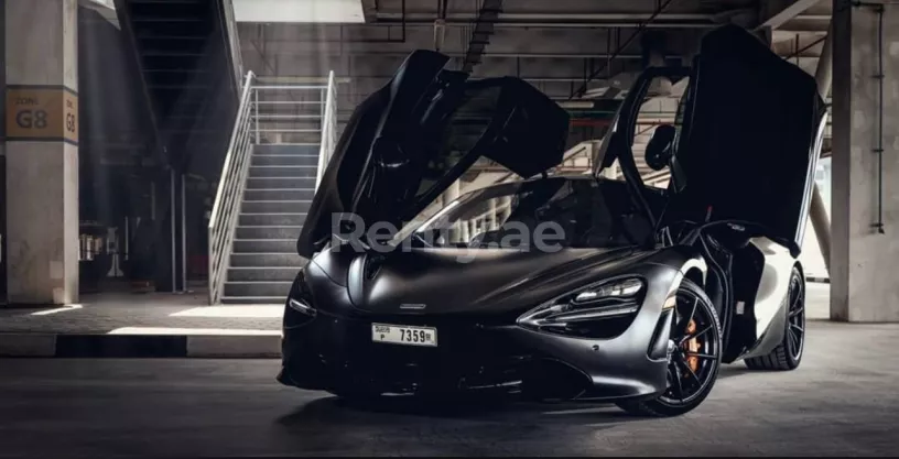 在迪拜 租 迈凯伦 720S (黑色), 2020