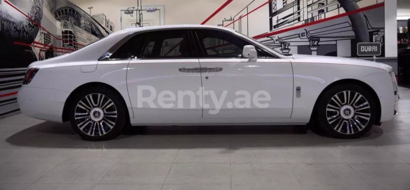 Rolls Royce Ghost (Wei&szlig;), 2021  zur Miete in Dubai