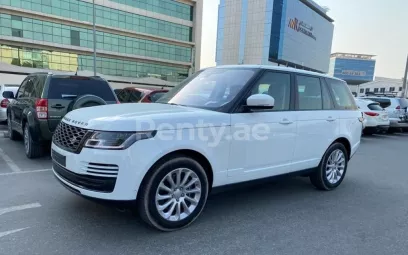 إيجار رانج روفر فوج (أبيض), 2021 في دبي