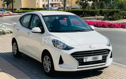 Dubai'de kiralık Hyundai i10 (Beyaz), 2023