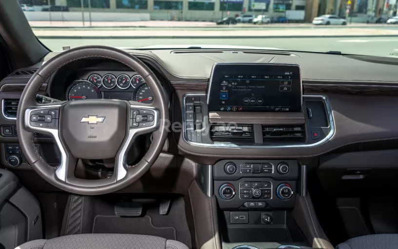 Chevrolet Tahoe (Bianca), 2021 in affitto a Ras Al Khaimah