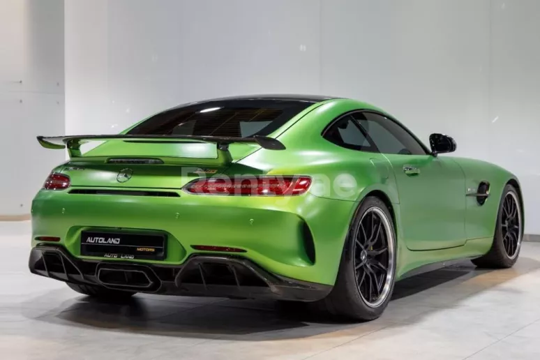 إيجار مرسيدس GT-R (أخضر), 2018 في دبي