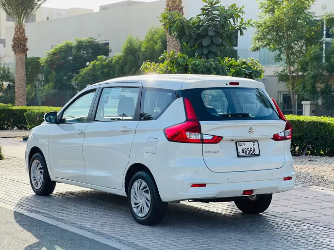 إيجار سوزوكي إرتيجا 7 seaters 2023 (أبيض), 2023 في دبي