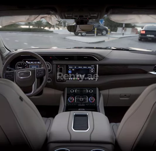 GMC Yukon Denali (Noir), 2021 &agrave; louer &agrave; Duba&iuml;