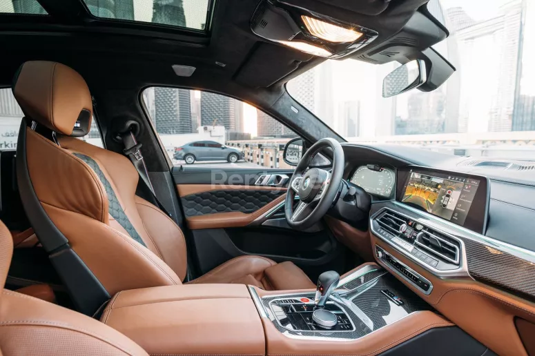 BMW X6 M Competition (Verte), 2022 &agrave; louer &agrave; Duba&iuml;