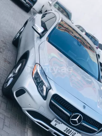 إيجار مرسيدس GLA (فضة), 2020 في دبي
