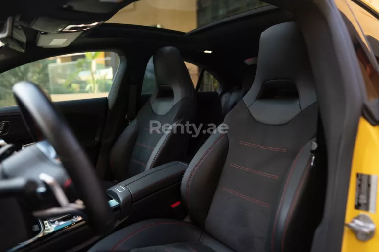 Mercedes CLA 250 (Желтый), 2020 для аренды в Дубай
