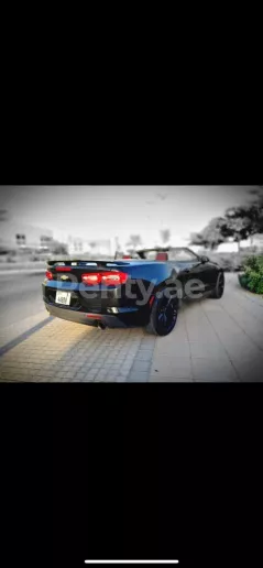 Chevrolet Camaro cabrio (Negro), 2022 para alquiler en Dub&aacute;i