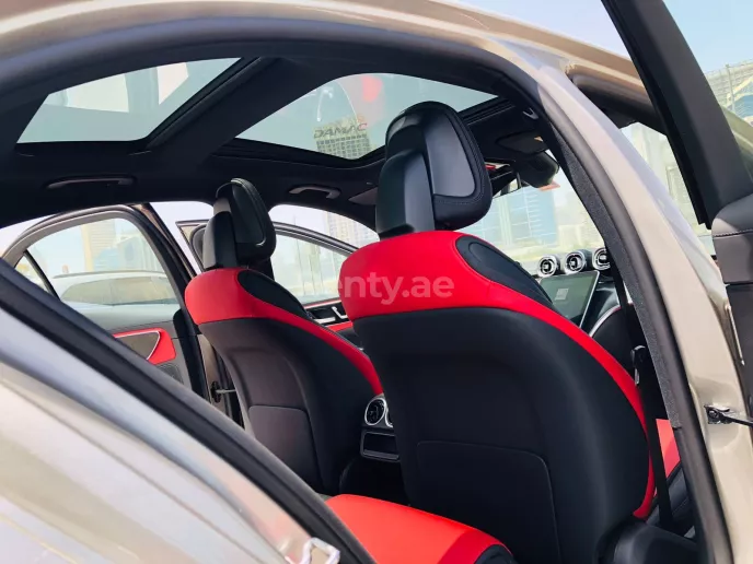Mercedes C 200 new Shape (Grijs), 2022 te huur in Dubai