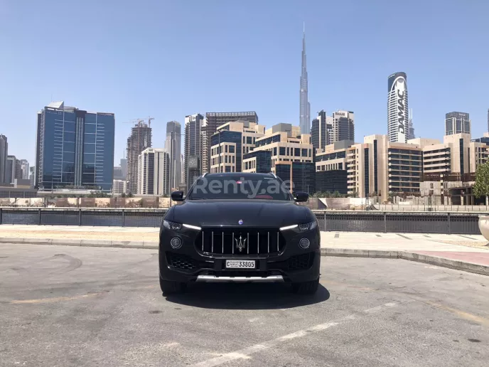إيجار مازيراتي ليفانتي (أسود), 2019 في دبي