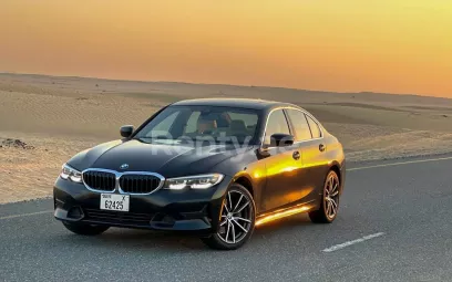 Dubai'de kiralık BMW 3 Serisi (Siyah), 2019