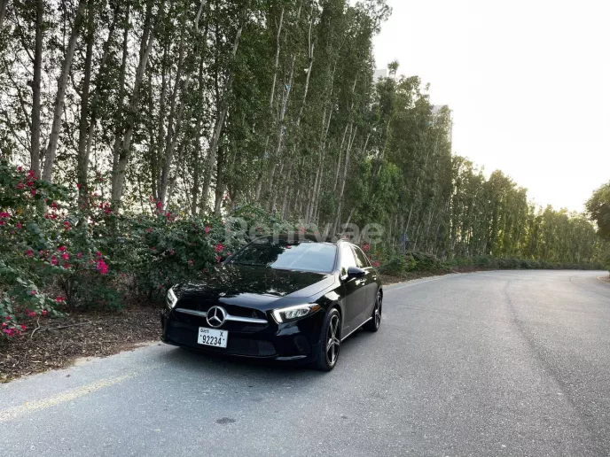 Mercedes A-Klasse (Schwarz), 2020  zur Miete in Dubai
