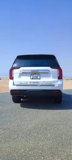 Dubai'de kiralık GMC Yukon (Beyaz), 2021