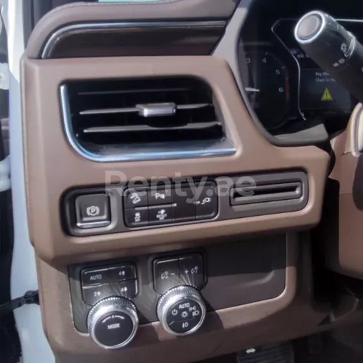 Dubai'de kiralık GMC Yukon (Beyaz), 2021