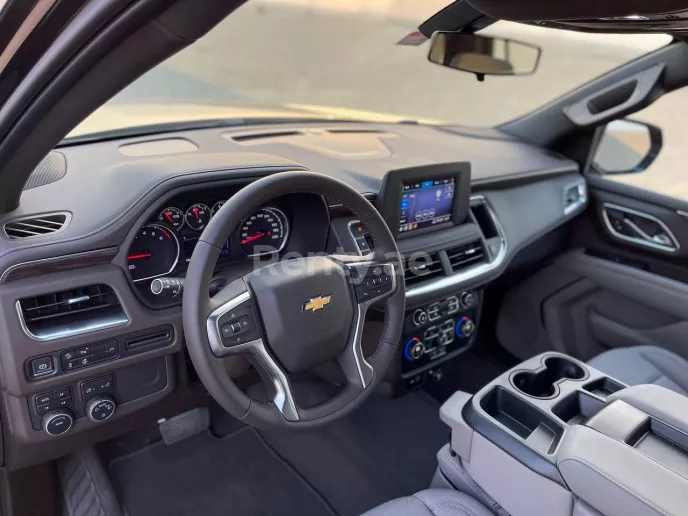 Chevrolet Tahoe (Schwarz), 2021  zur Miete in Dubai