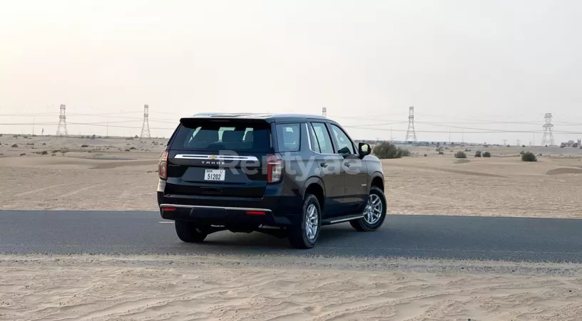 Chevrolet Tahoe (Schwarz), 2021  zur Miete in Dubai