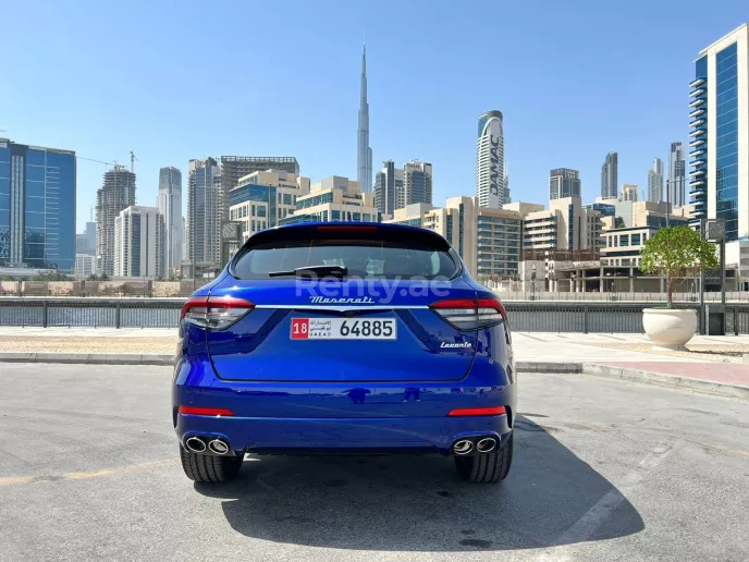 إيجار مازيراتي ليفانتي HYBRID 2022 (أزرق), 2022 في دبي