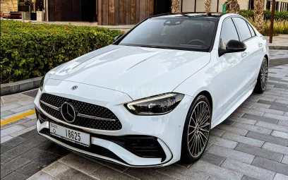 Mercedes C200 (Белый), 2022 для аренды в Дубай