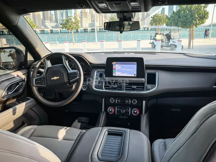Chevrolet Tahoe (Schwarz), 2022  zur Miete in Dubai