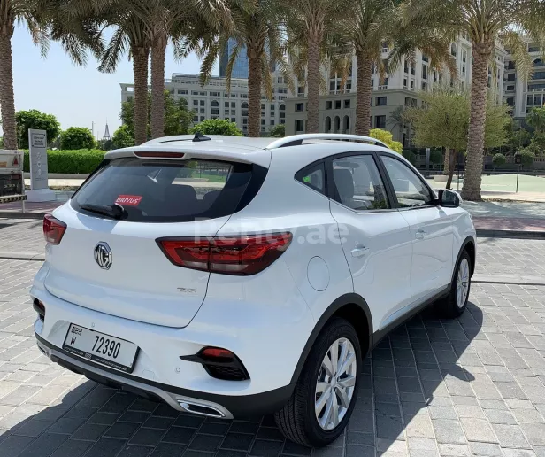 MG ZS (White), 2022 for rent in Dubai
