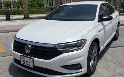 Volkswagen Jetta (Белый), 2022 для аренды в Дубай