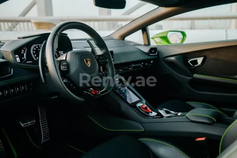 Dubai'de kiralık Lamborghini Evo (Yeşil), 2020