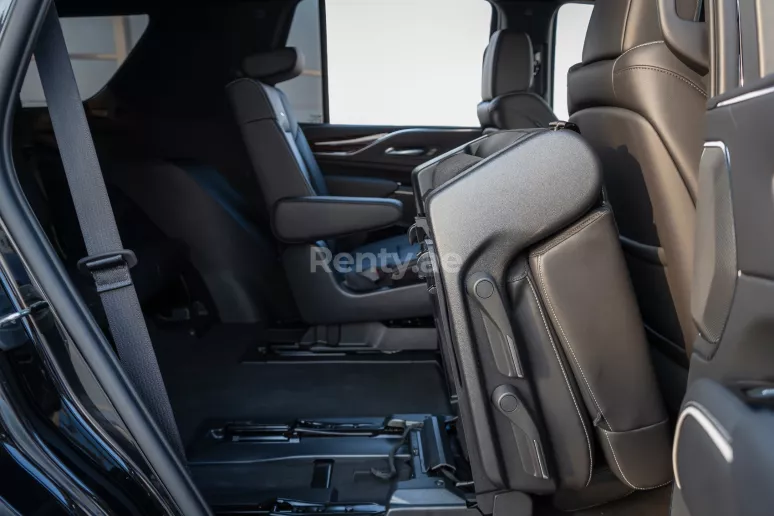 Cadillac Escalade Black Edition (Zwart), 2021 te huur in Abu Dhabi