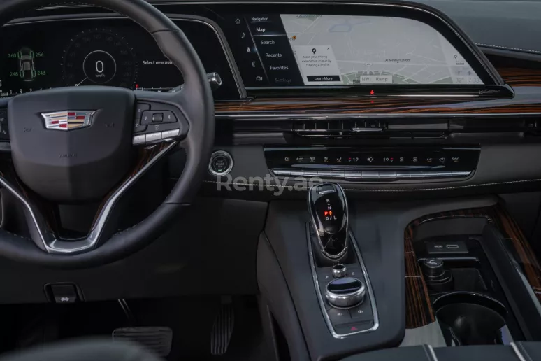 Cadillac Escalade (Schwarz), 2021  zur Miete in Abu Dhabi